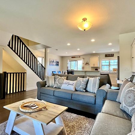 Perfect Base Invermere 3Bd Townhouse Mt Views With Garage Exterior photo