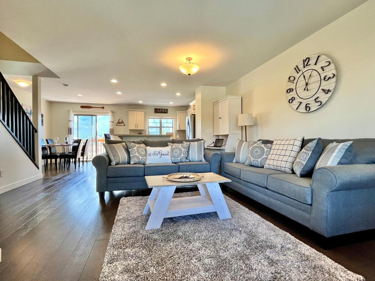 Perfect Base Invermere 3Bd Townhouse Mt Views With Garage Exterior photo