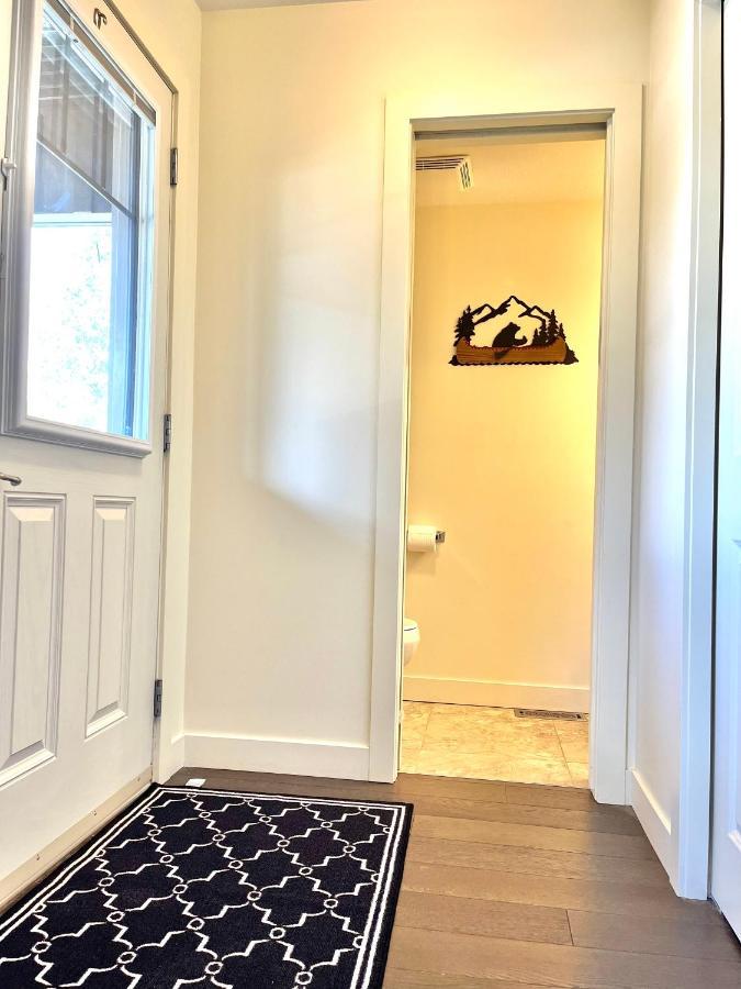 Perfect Base Invermere 3Bd Townhouse Mt Views With Garage Exterior photo